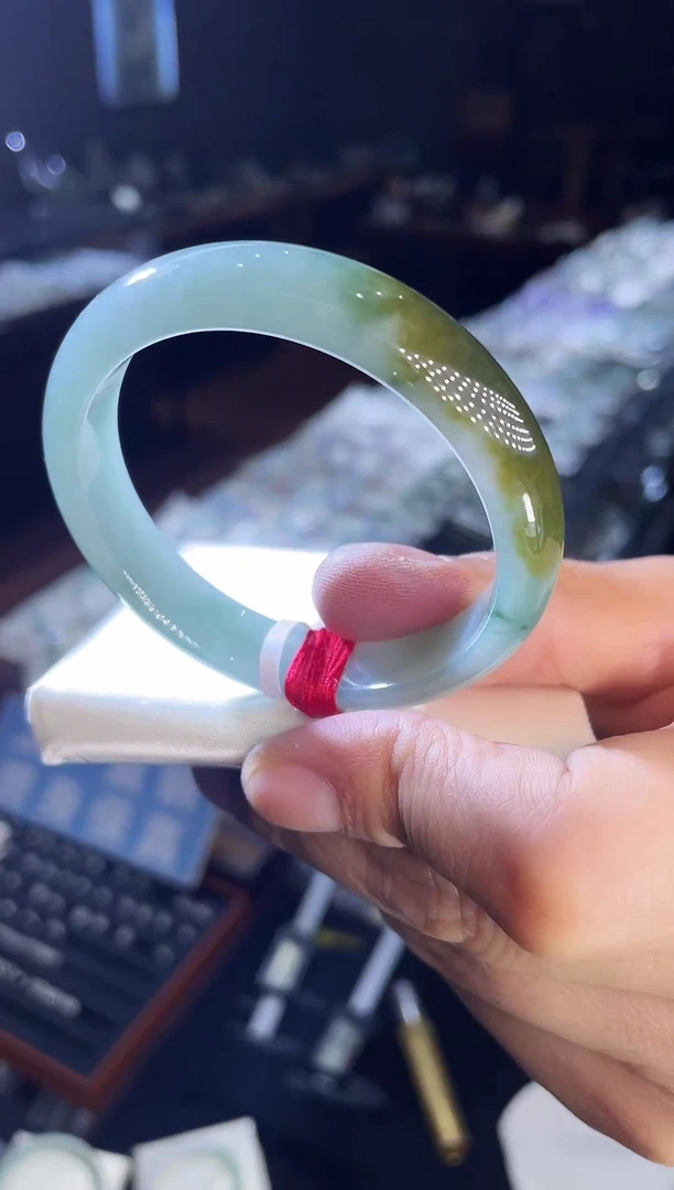 未镶嵌手镯翡翠52-53