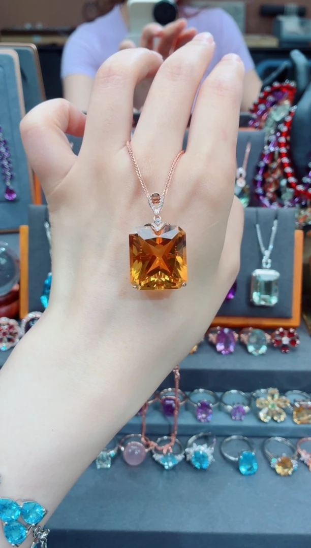 银S925镶嵌吊坠(赠链)黄晶m***G黄晶吊坠