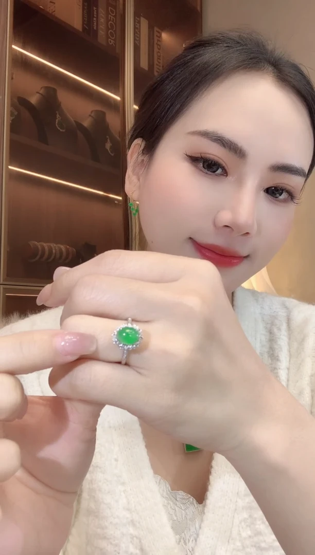 【闪购商品】翡翠戒指18K金镶嵌A36一件