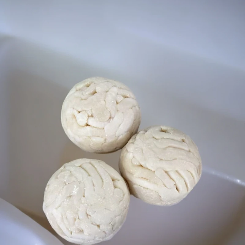 雪蜜蚕丝羊奶研磨冷皂