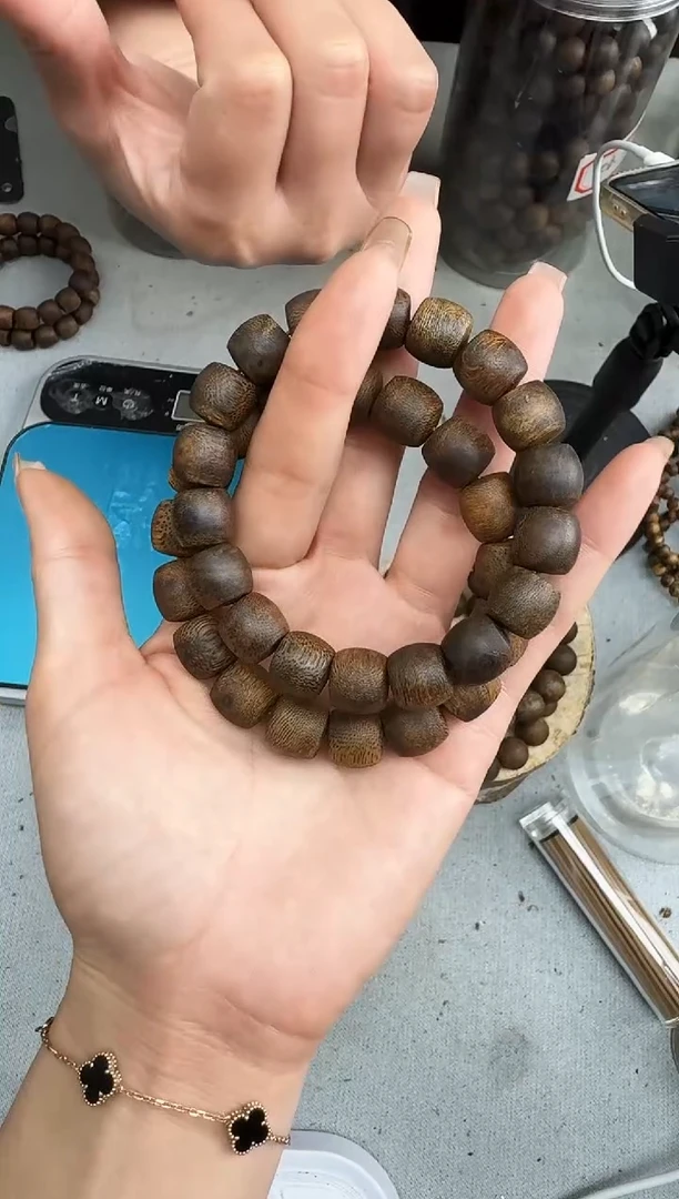 沉香手串1218张勺子鼓珠单圈多样性发一