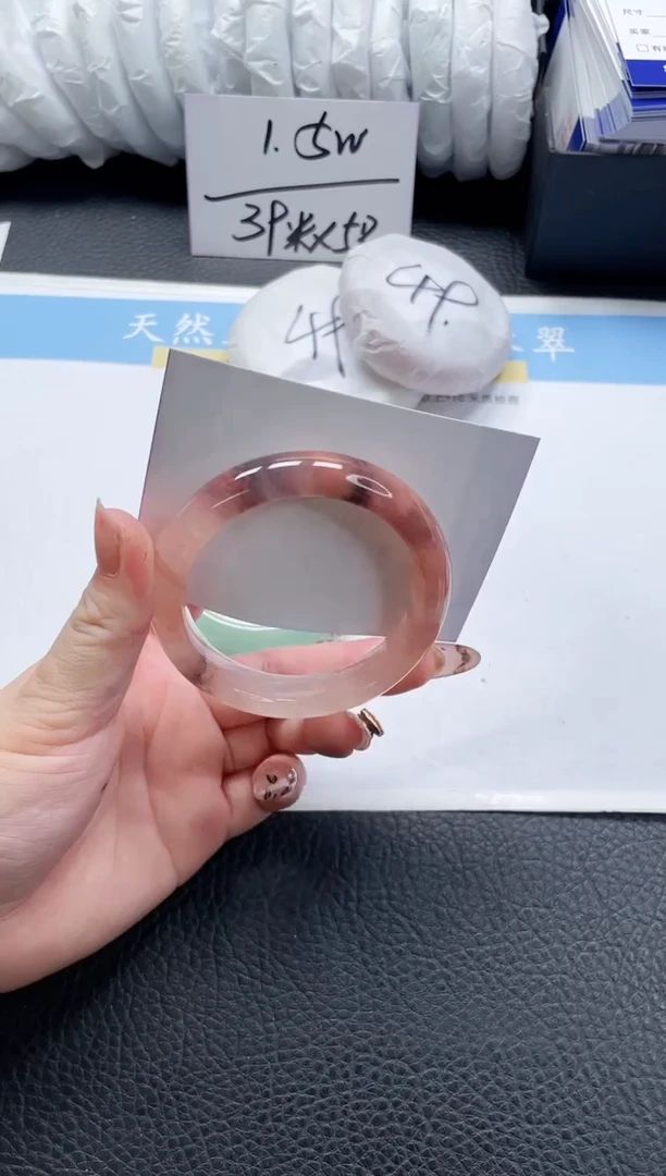 【闪购商品】石英质玉手镯未镶嵌200-55