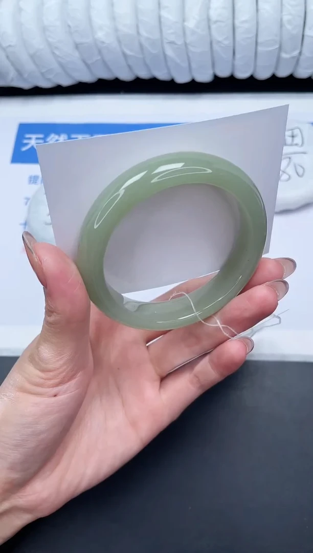 未镶嵌手镯石英质玉92-58.9DK