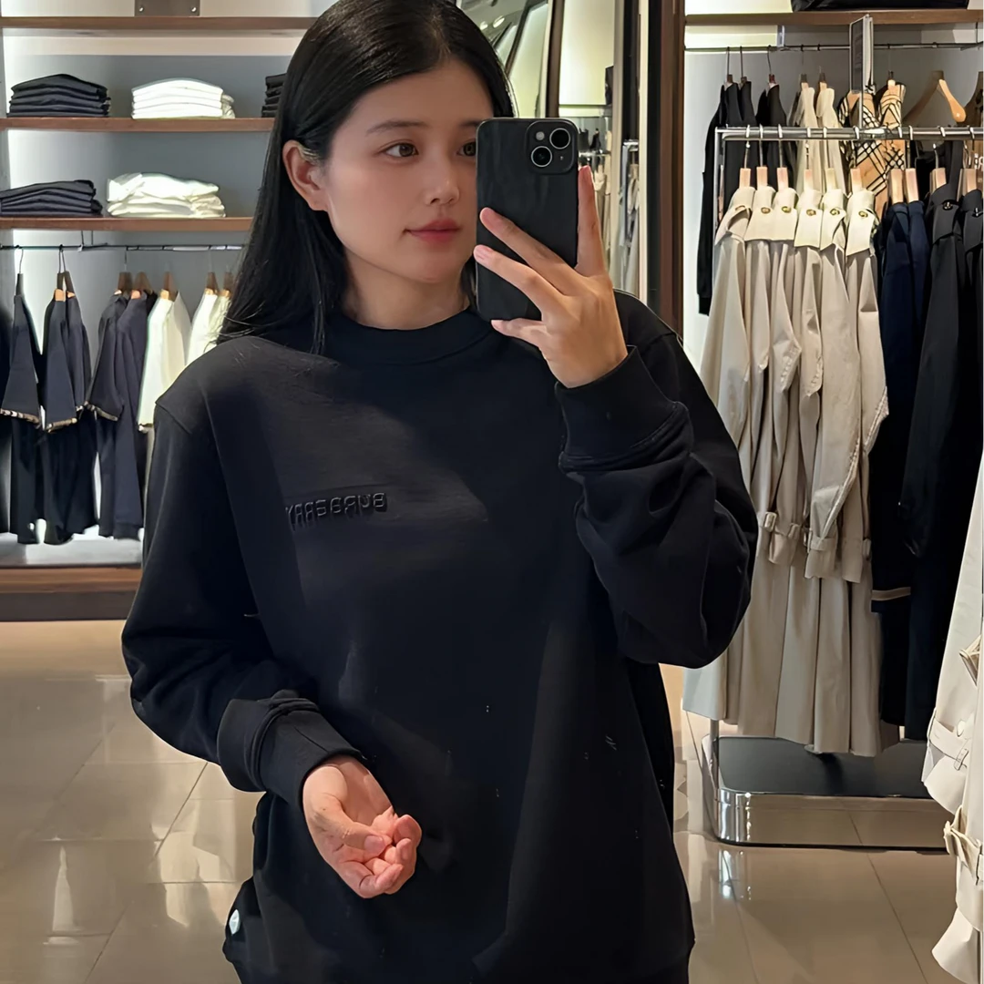 Burberry博柏利纯色圆领套头宽松长袖卫衣男款黑色8084372/BCJ