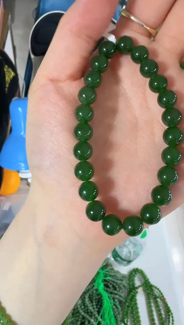 手链未镶嵌和田玉（碧玉）8m