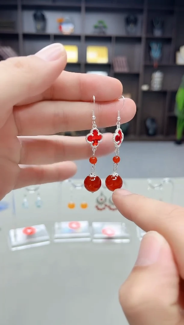 未镶嵌耳饰玛瑙/玉髓233000