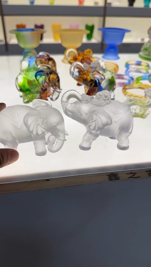 手工艺品琉璃白色小象一对