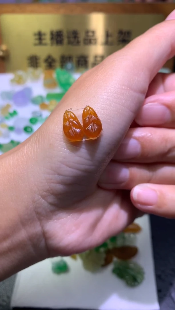 未镶嵌定制翡翠毛货