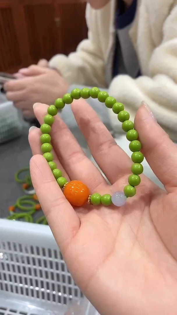 【慧慧甄选】高端轻奢手链多样性发货HF2738S