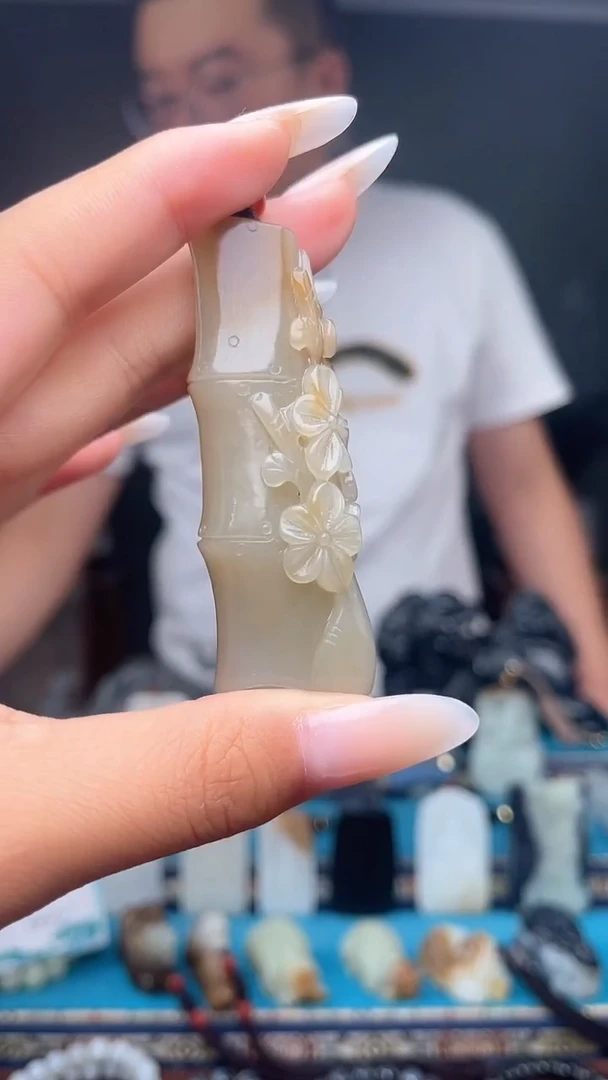 未镶嵌和田玉挂件1