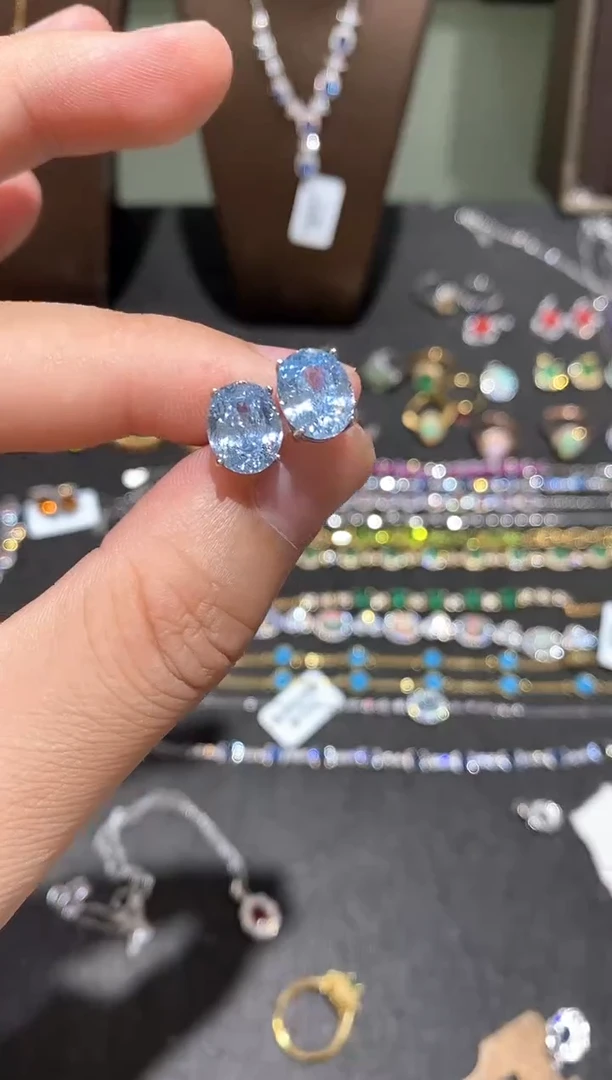 无925银天空蓝耳饰