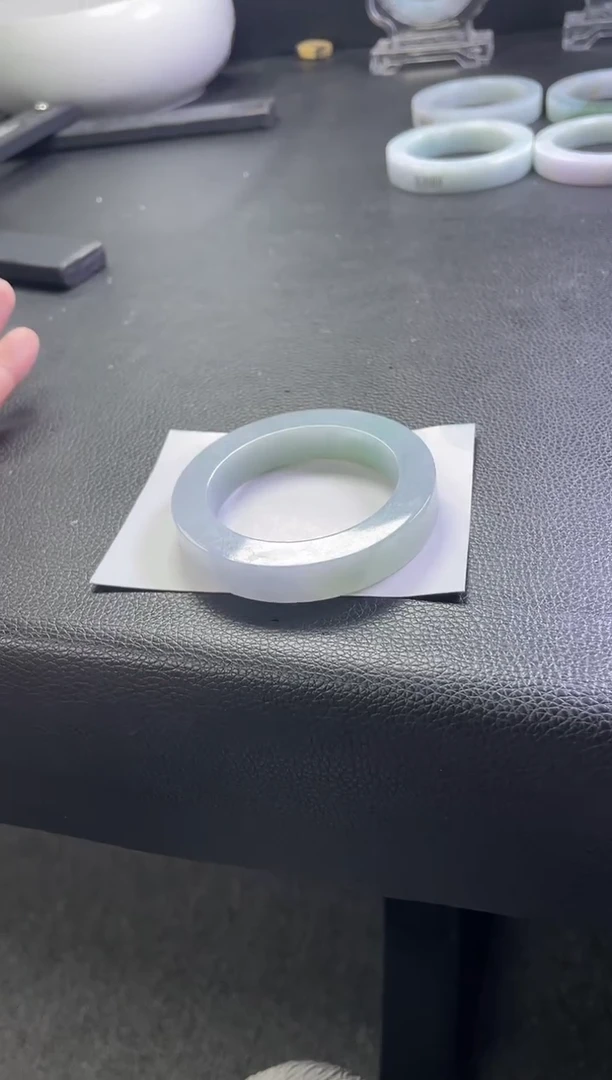 未镶嵌手镯定制翡翠有*手镯