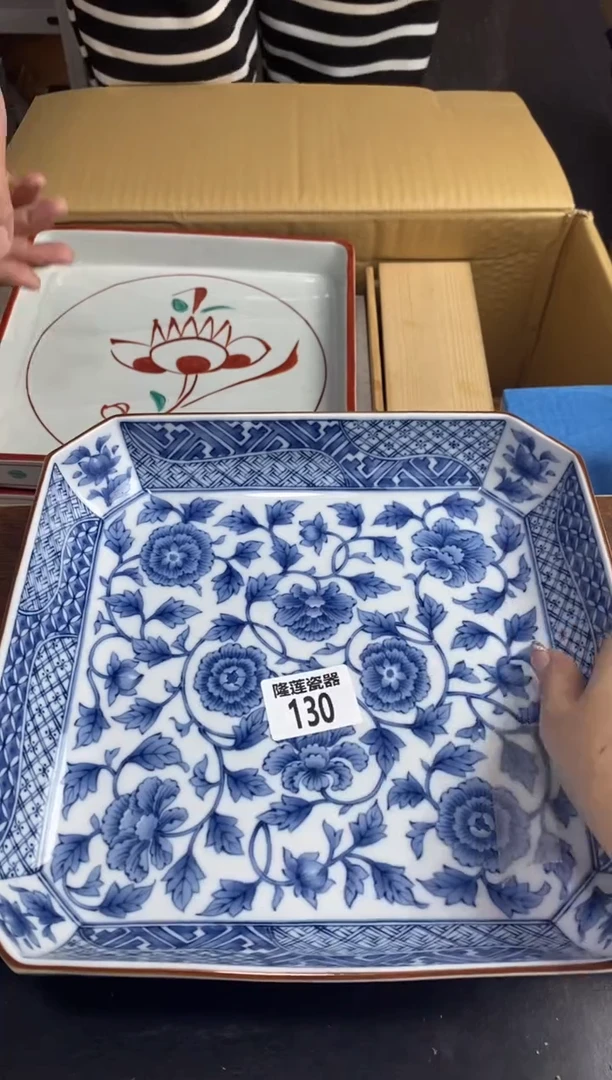 【闪购商品】瓷片隆莲瓷器欢迎大家