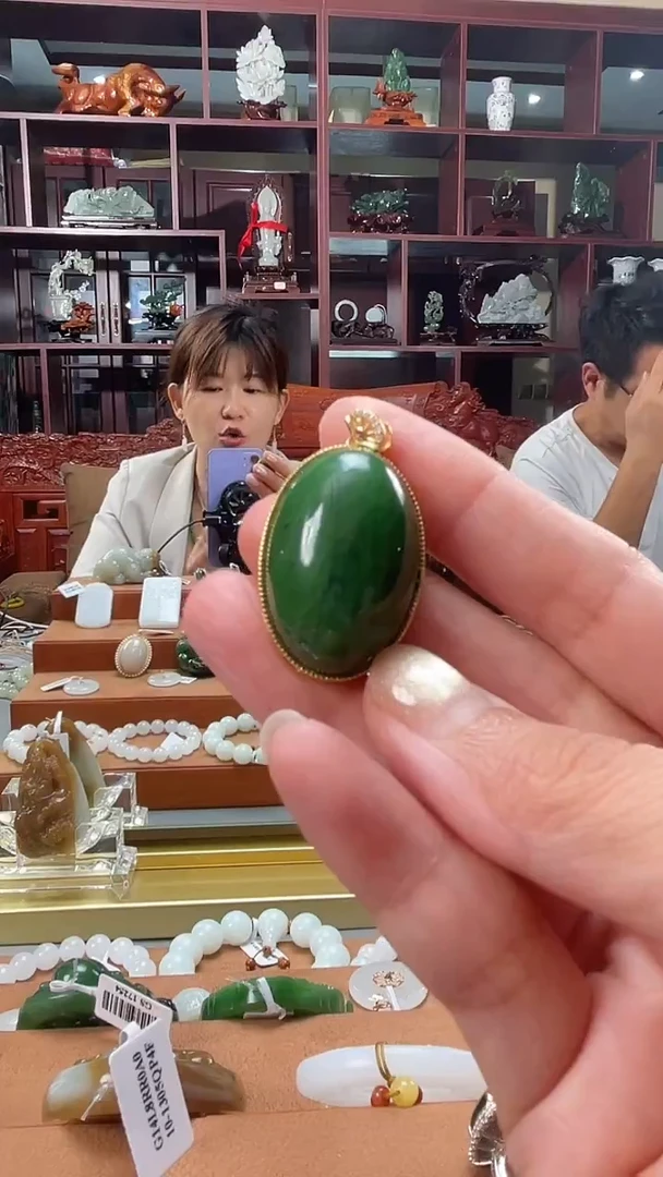吊坠(不含链)银S925镶嵌和田玉（碧玉）和田玉碧玉吊坠30mm