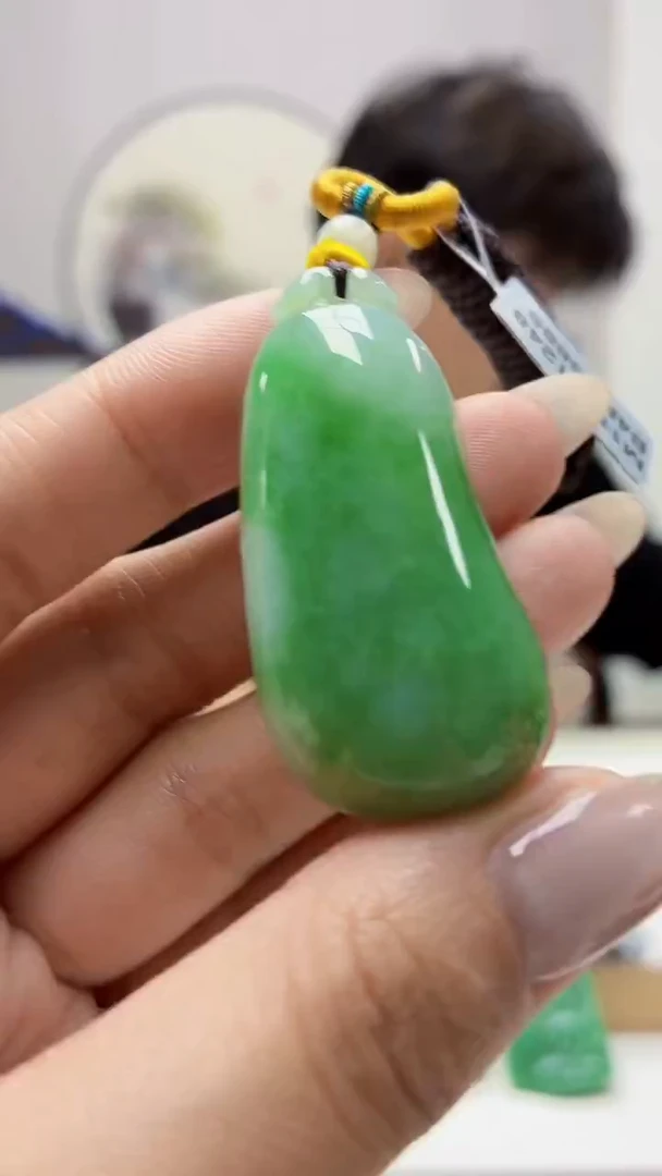 未镶嵌定制翡翠5145MM-毛货挂件26