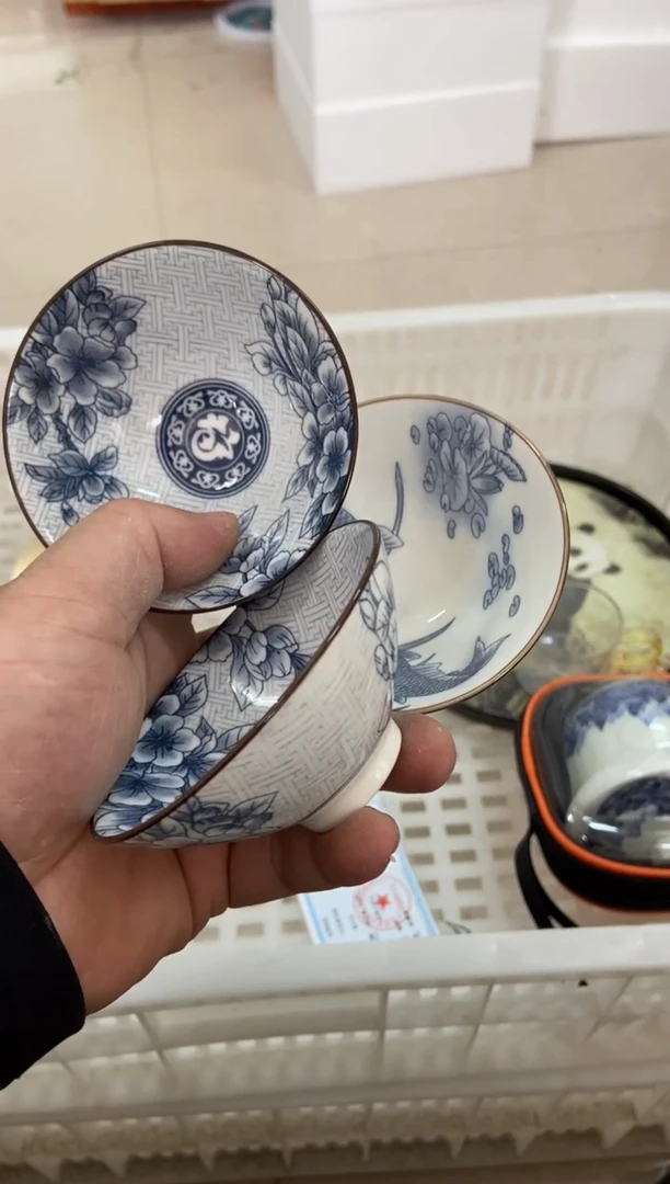 无运费险有瑕疵的摄影的产品有使用过的痕迹有点脏介意勿拍