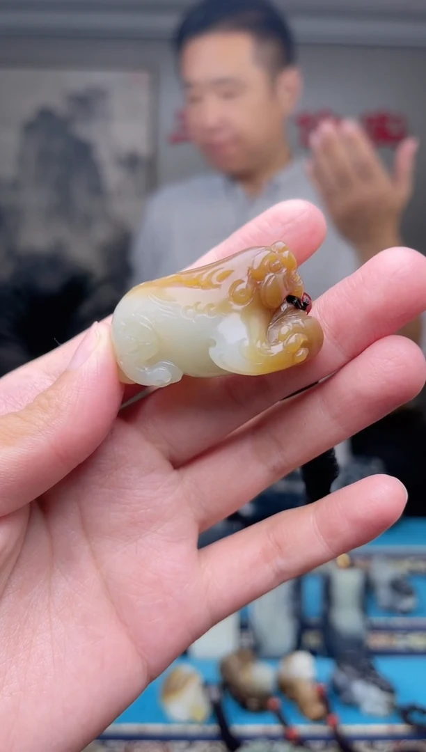 未镶嵌和田玉挂件1