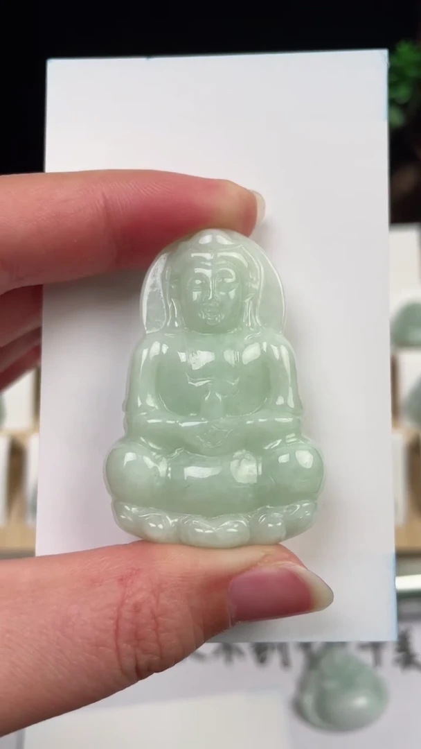 【闪购商品】翡翠颈饰未镶嵌观音