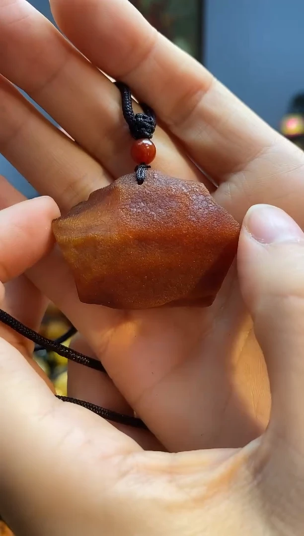 琥珀颈饰未镶嵌吊坠