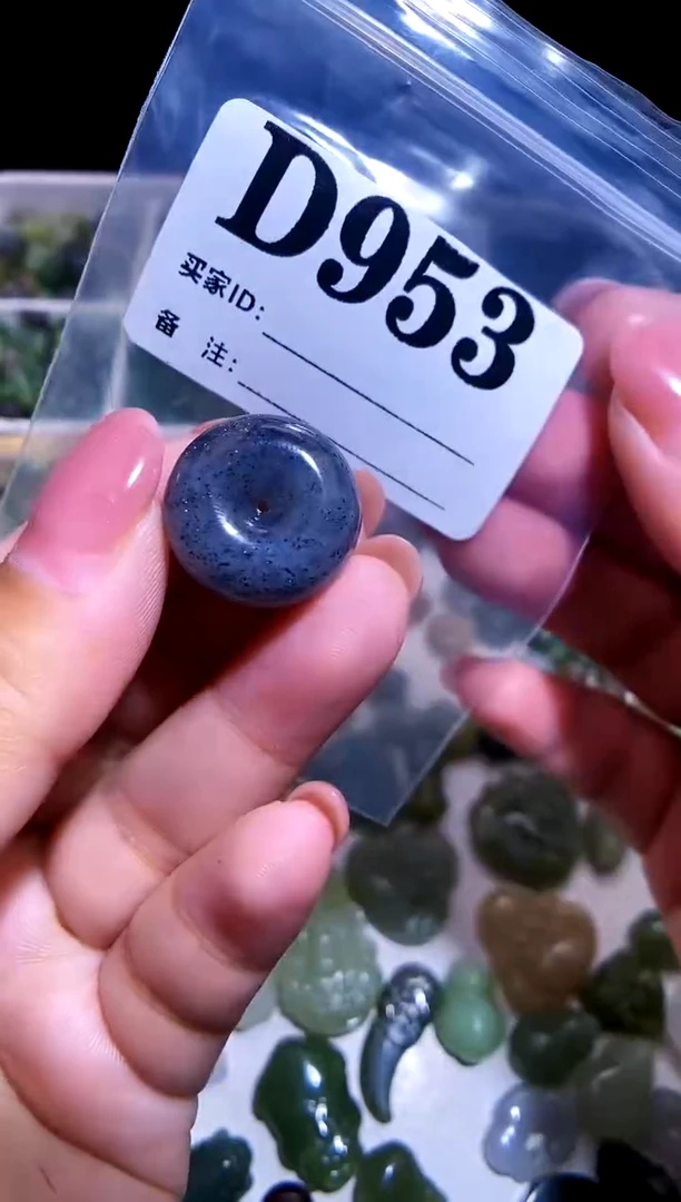 和田玉未镶嵌颈饰1