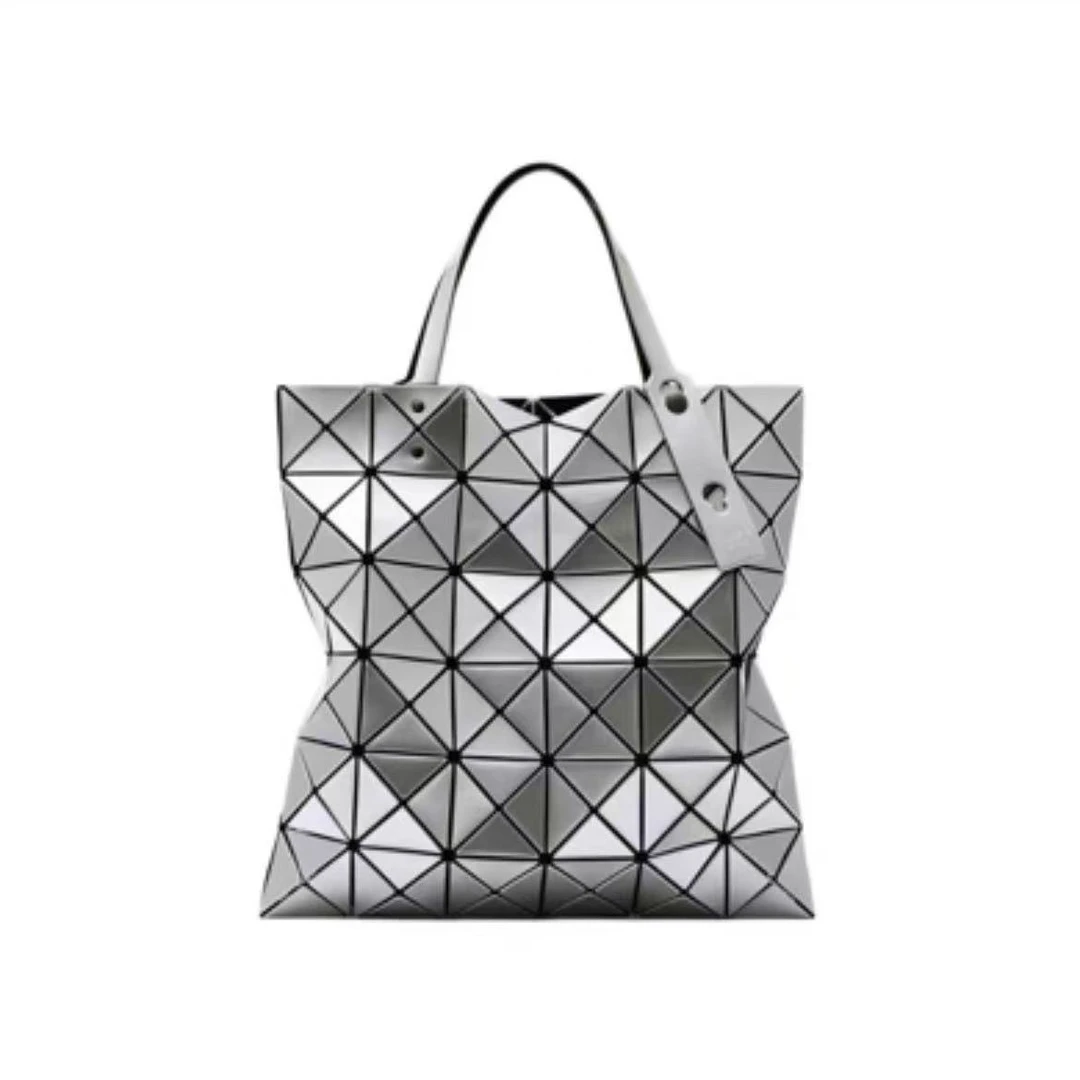 99新 Issey Miyake/三宅一生 思斯专属 三宅一生银手提包THCI4167