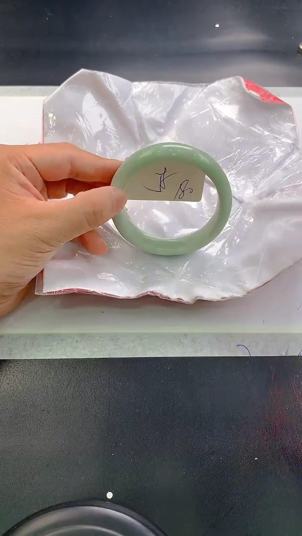 未镶嵌手镯翡翠180