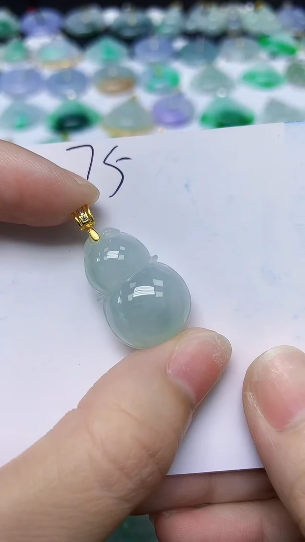 翡翠未镶嵌颈饰 天然缅甸翡翠A货