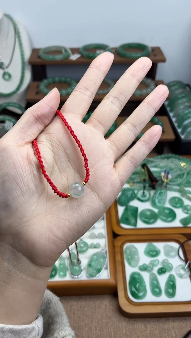 吊坠(赠链)未镶嵌石英质玉（非洲翠）二*福利款