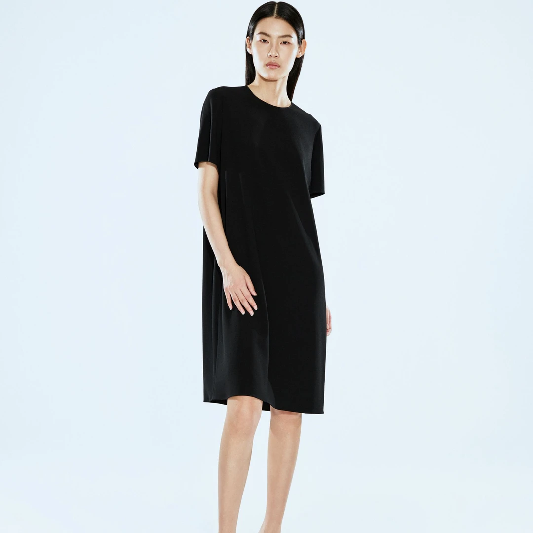COVERINS2025夏季新款宽松醋酸圆领直身简约黑色连衣裙CC65205010