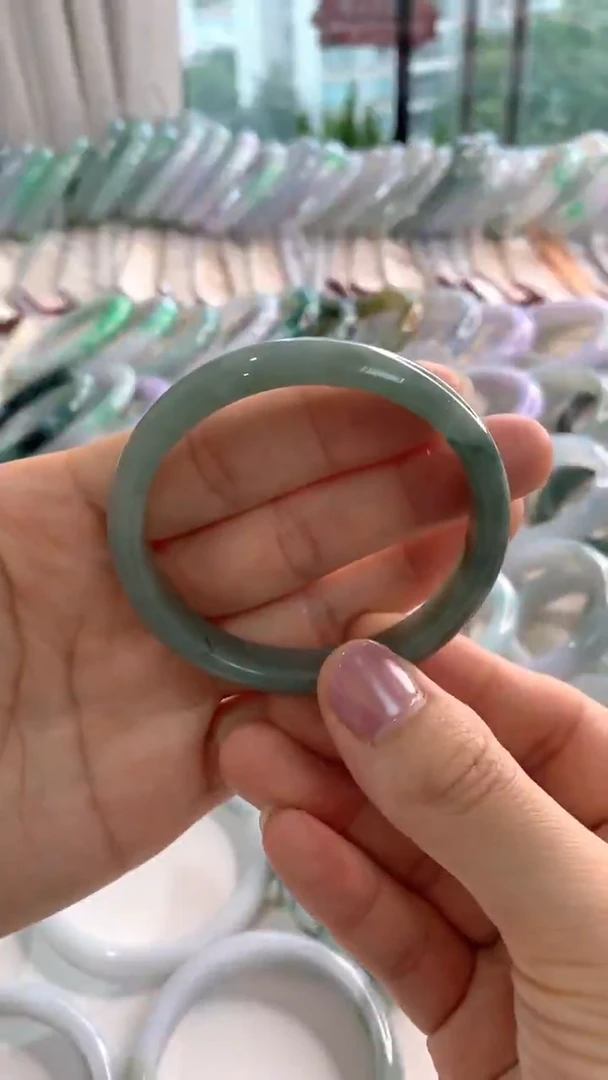 未镶嵌手镯翡翠52.7贵妃