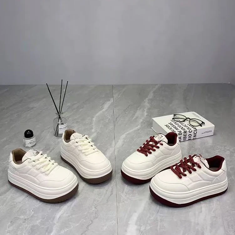 【年货品牌女鞋】潇洒一楼品牌加绒面包休闲小白鞋-8081