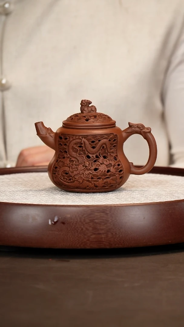 茶壶紫砂【葛岳纯】红棕泥镂空葫芦   200CC