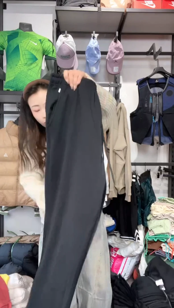 1267闪购编码  运动卫衣裤以直播间过款为准 尺码. 185