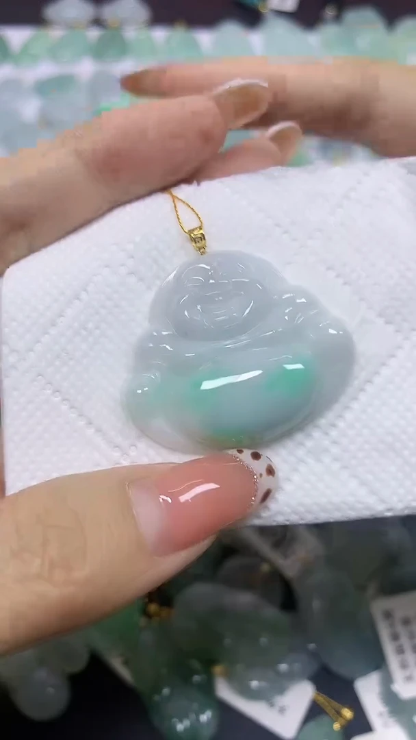 颈饰18K金镶嵌翡翠天然翡翠A货