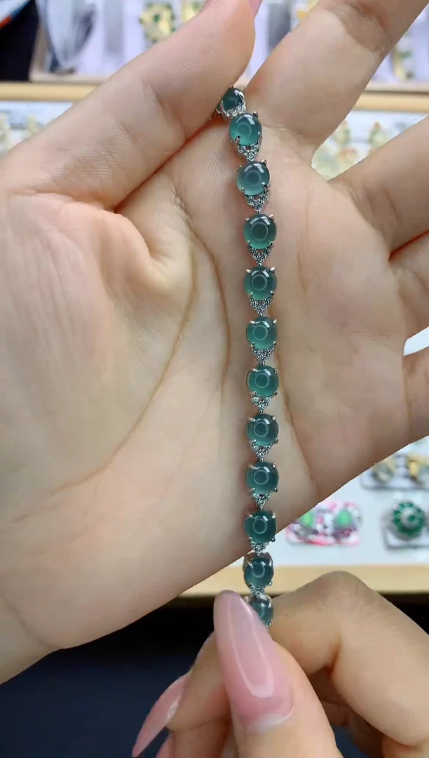 翡翠银S925镶嵌颈饰 翡翠 银S925镶嵌 111