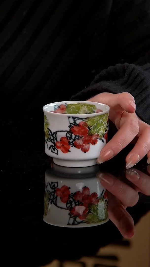 李华手绘釉中五彩硕果累累竹节杯