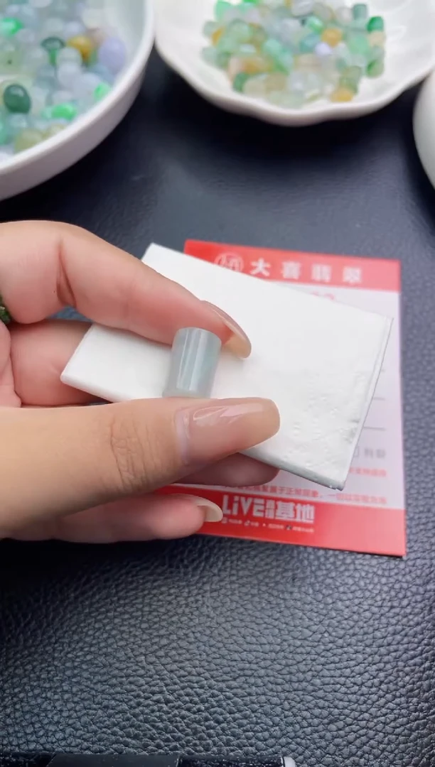 定制翡翠未镶嵌?**果1