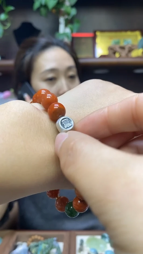 【闪购商品】玛瑙/玉髓手串未镶嵌多样性发货其中发一