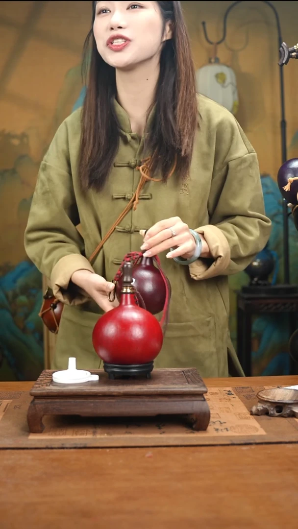 YE031简约大漆款天然酒葫芦（一物一拍）