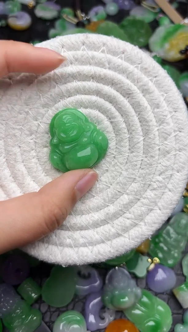 颈饰未镶嵌翡翠缅甸翡翠吊坠