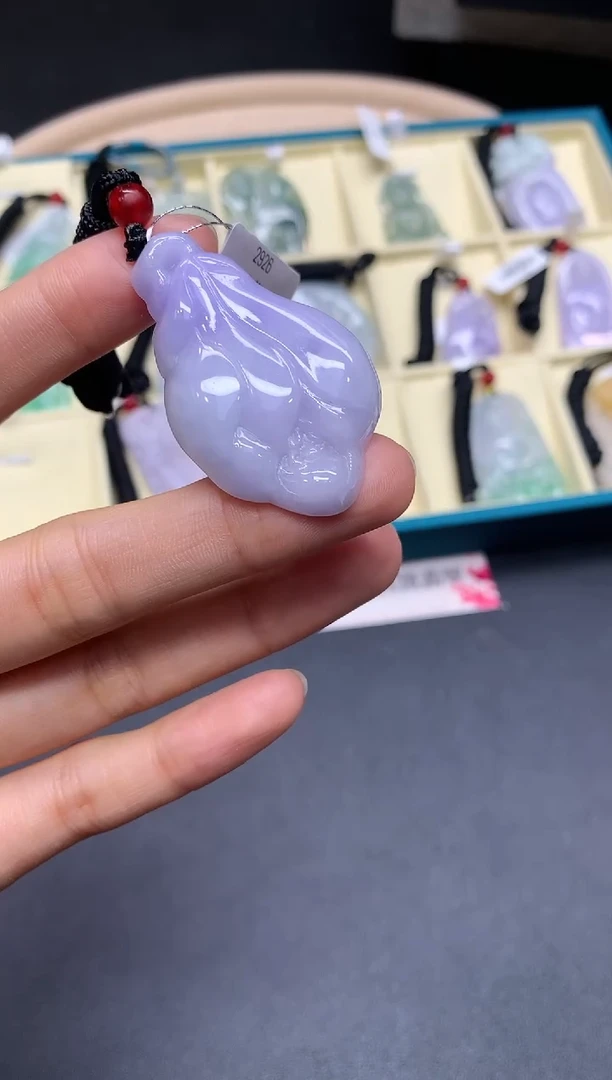 【闪购商品】定制翡翠未镶嵌玉兰花【无服务费】