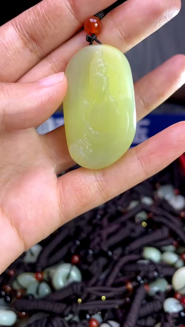 未镶嵌和田玉挂件1