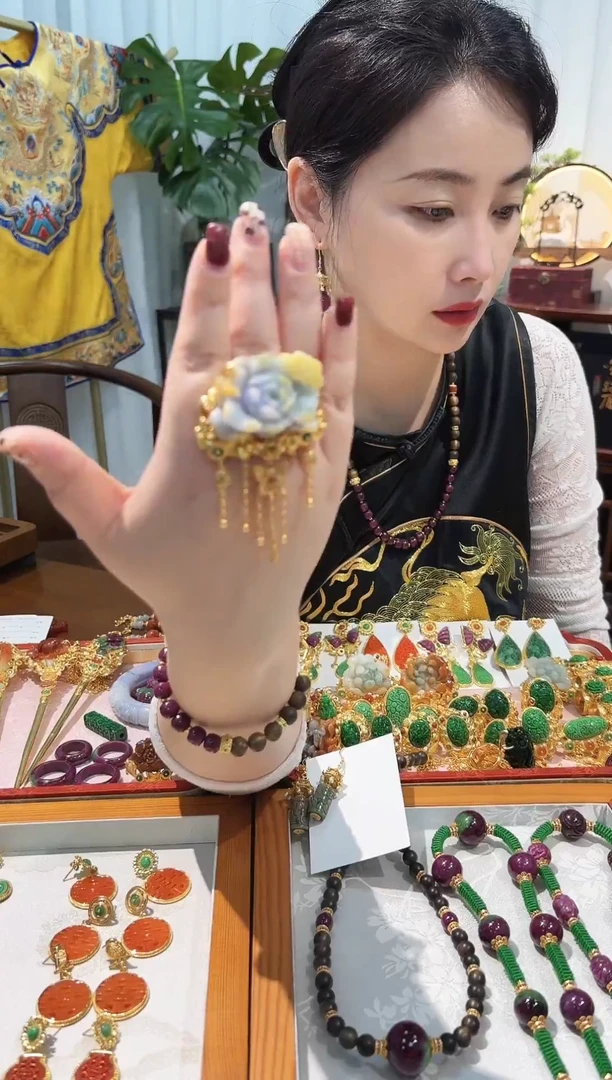 未镶嵌戒指翡翠未镶嵌 戒指 翡翠