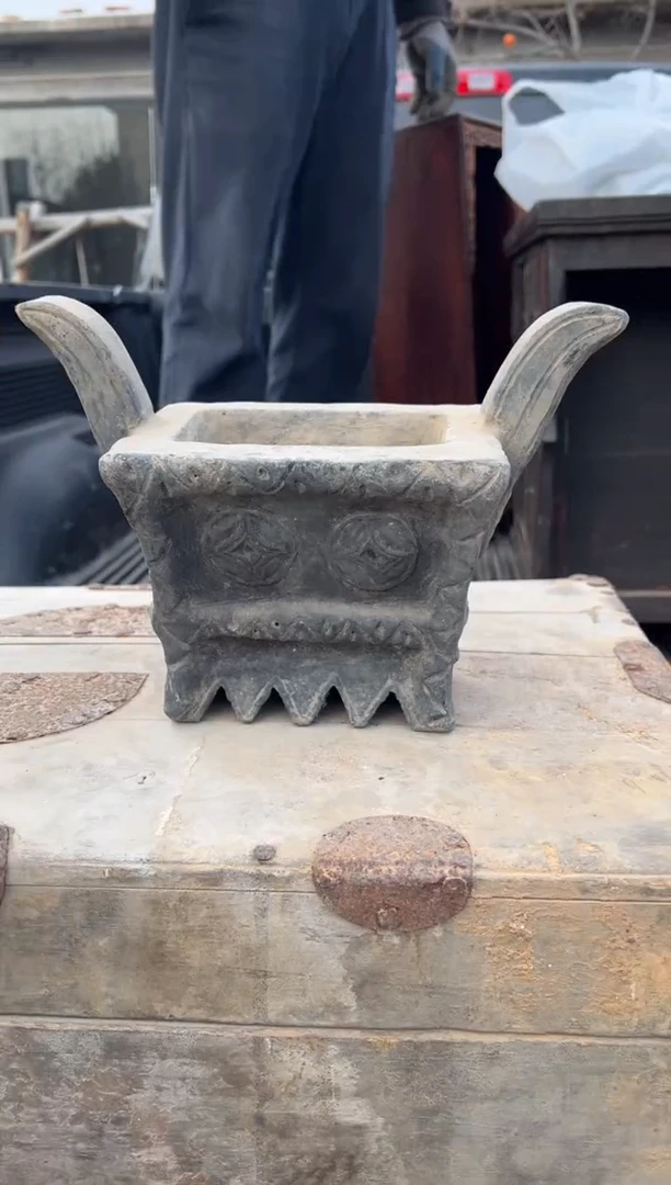 木（非红木类）香炉