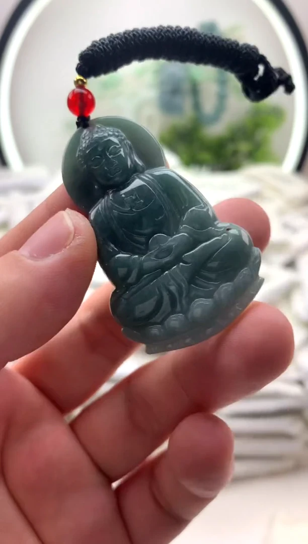 翡翠未镶嵌颈饰?****?挂件