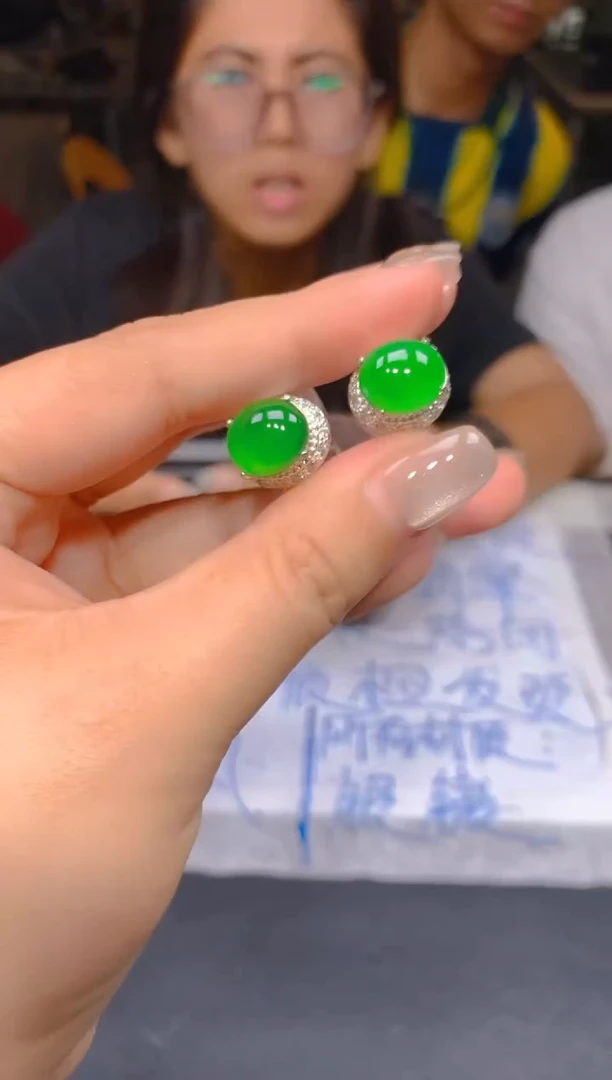 定制翡翠未镶嵌定制翡翠未镶嵌30多样性发货（发其一）