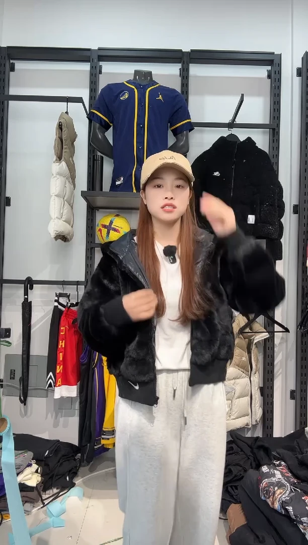 3668闪购编码 Nike/Jordan运动卫衣裤以直播间过款为准 尺码  l