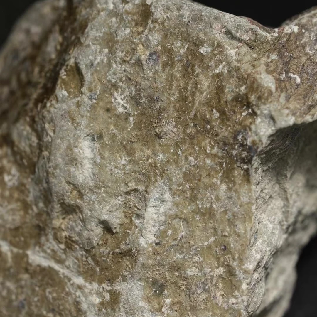 牛盖石瓢超精工（至纯大水潭本绿夹脂嫩块）