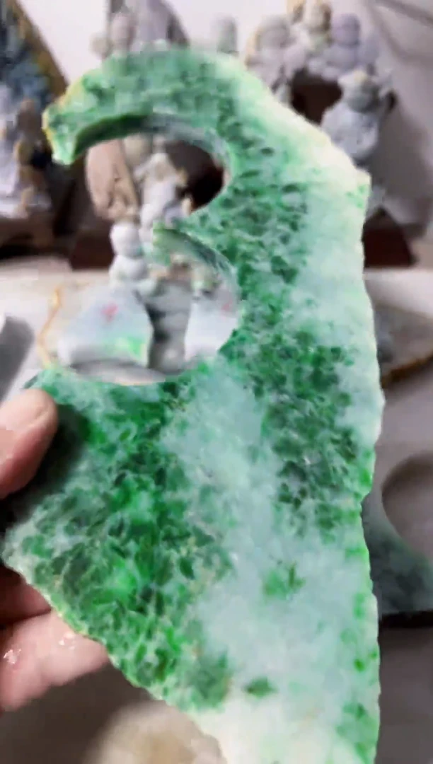 【闪购商品】翡翠吊坠(不含链)未镶嵌A840