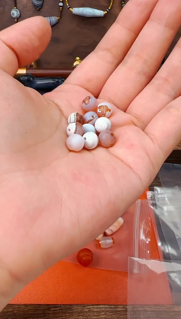 【 西亚珠饰 】配珠随发1颗
